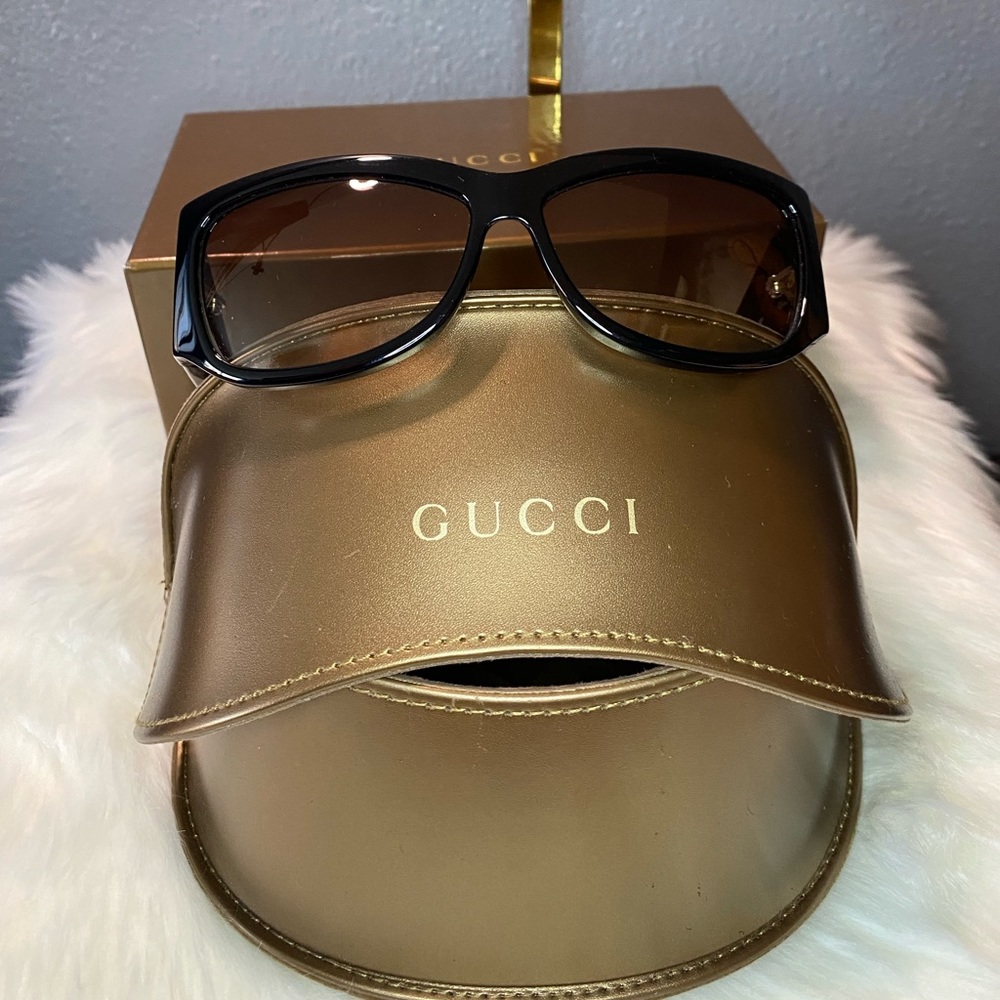 GUCCI Sunglass